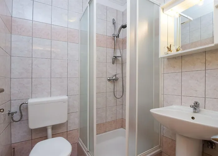 Marlen 아파트 말리로시니